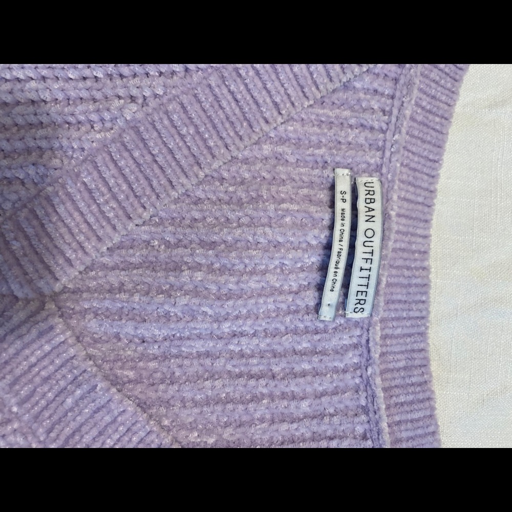 Sweater - Picture 3 of 3